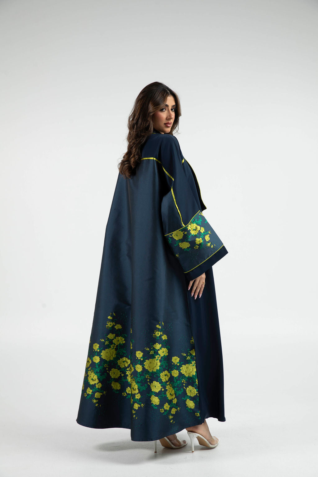 BE Luxury Abaya 009