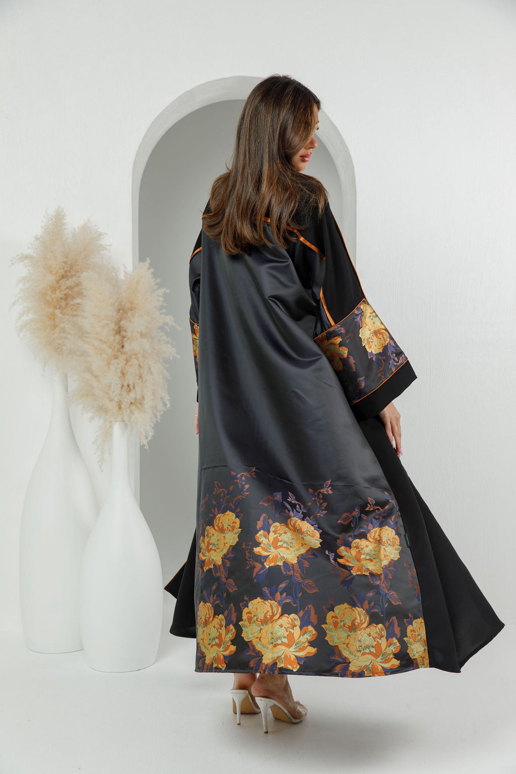BE Luxury Abaya 011