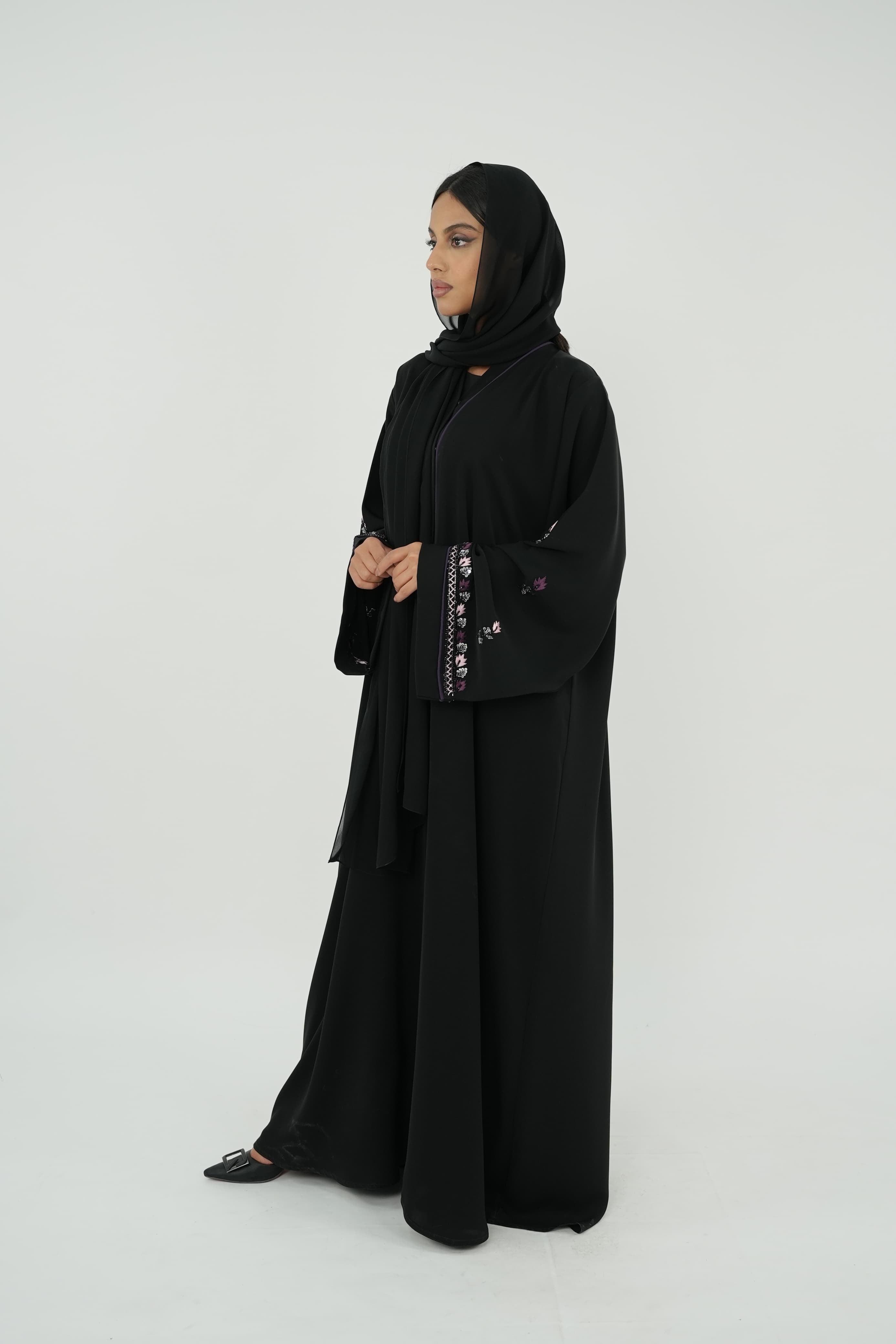 ABAYA WITH HAND WORK