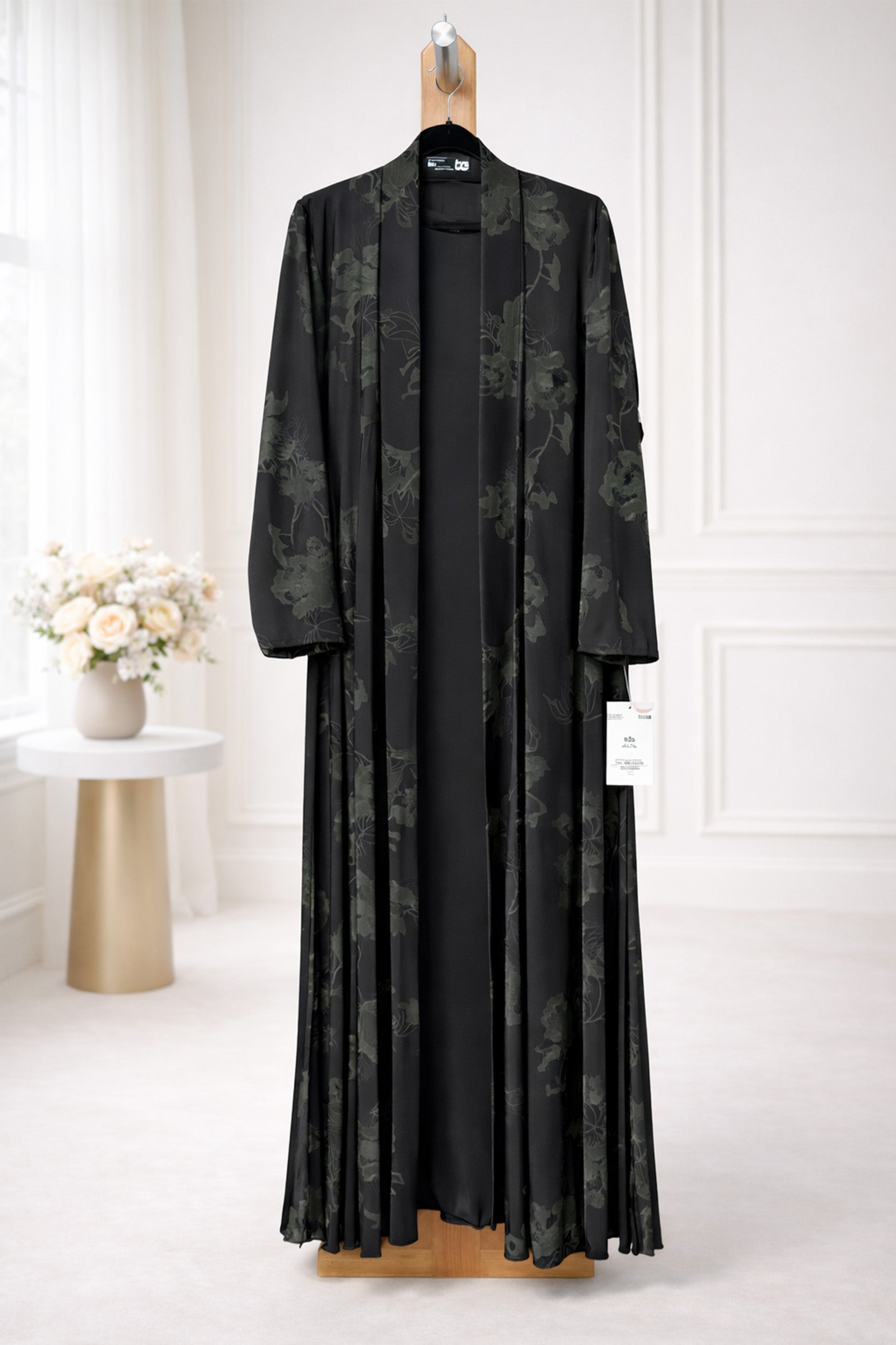 BE LUXURY ABAYA 100 BE