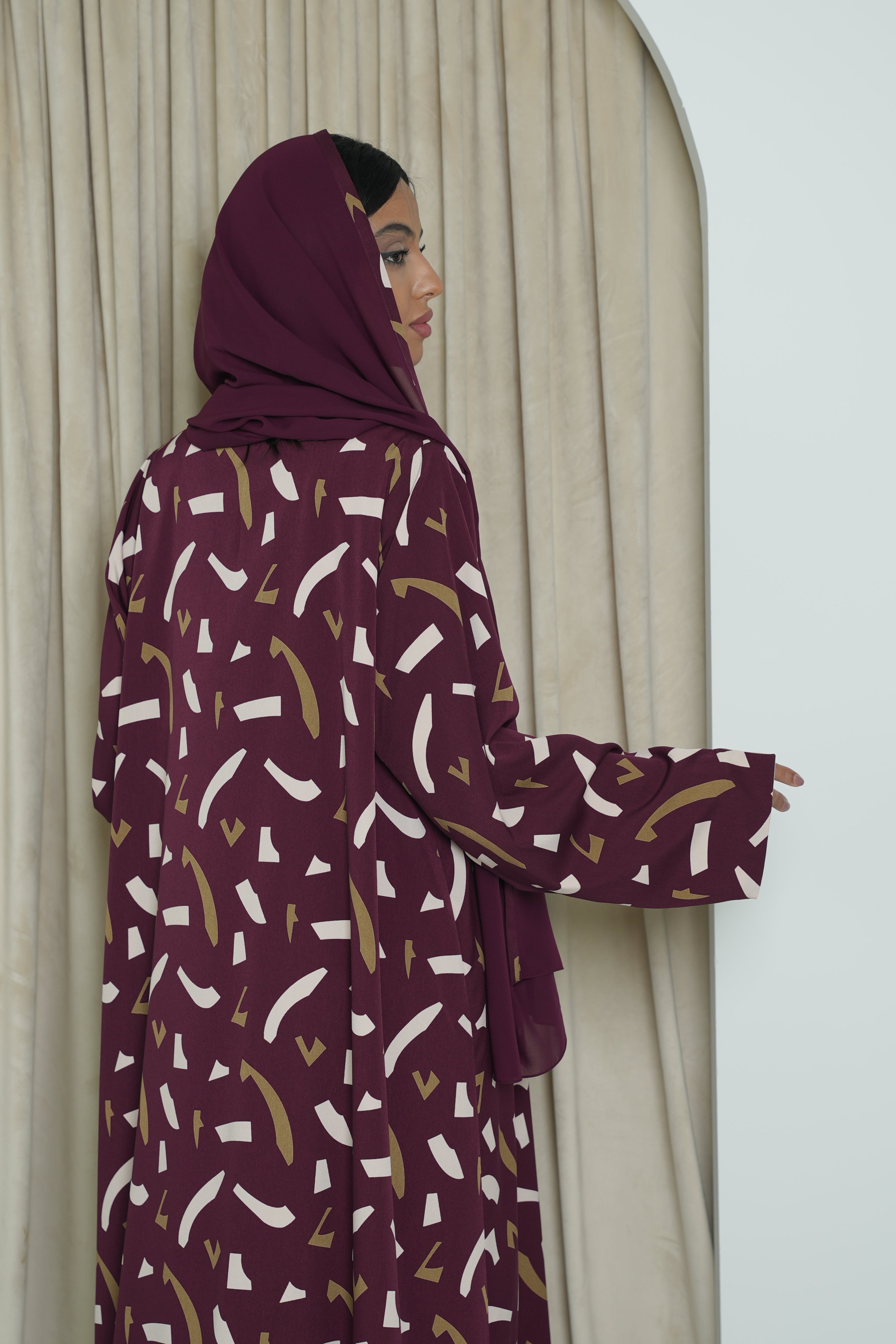 Reversible Printed Abaya