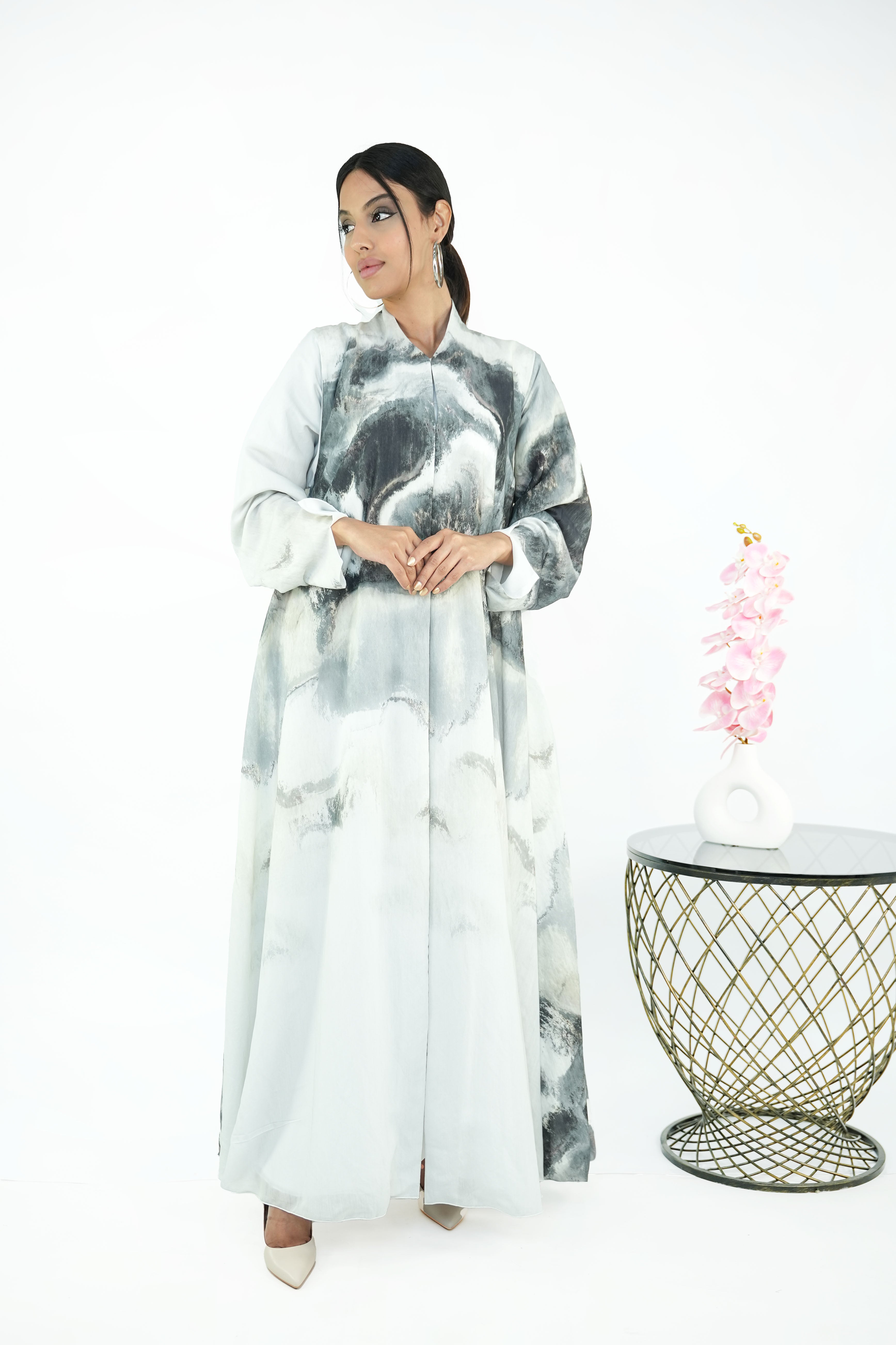 BE LUXURY ABAYA 0207