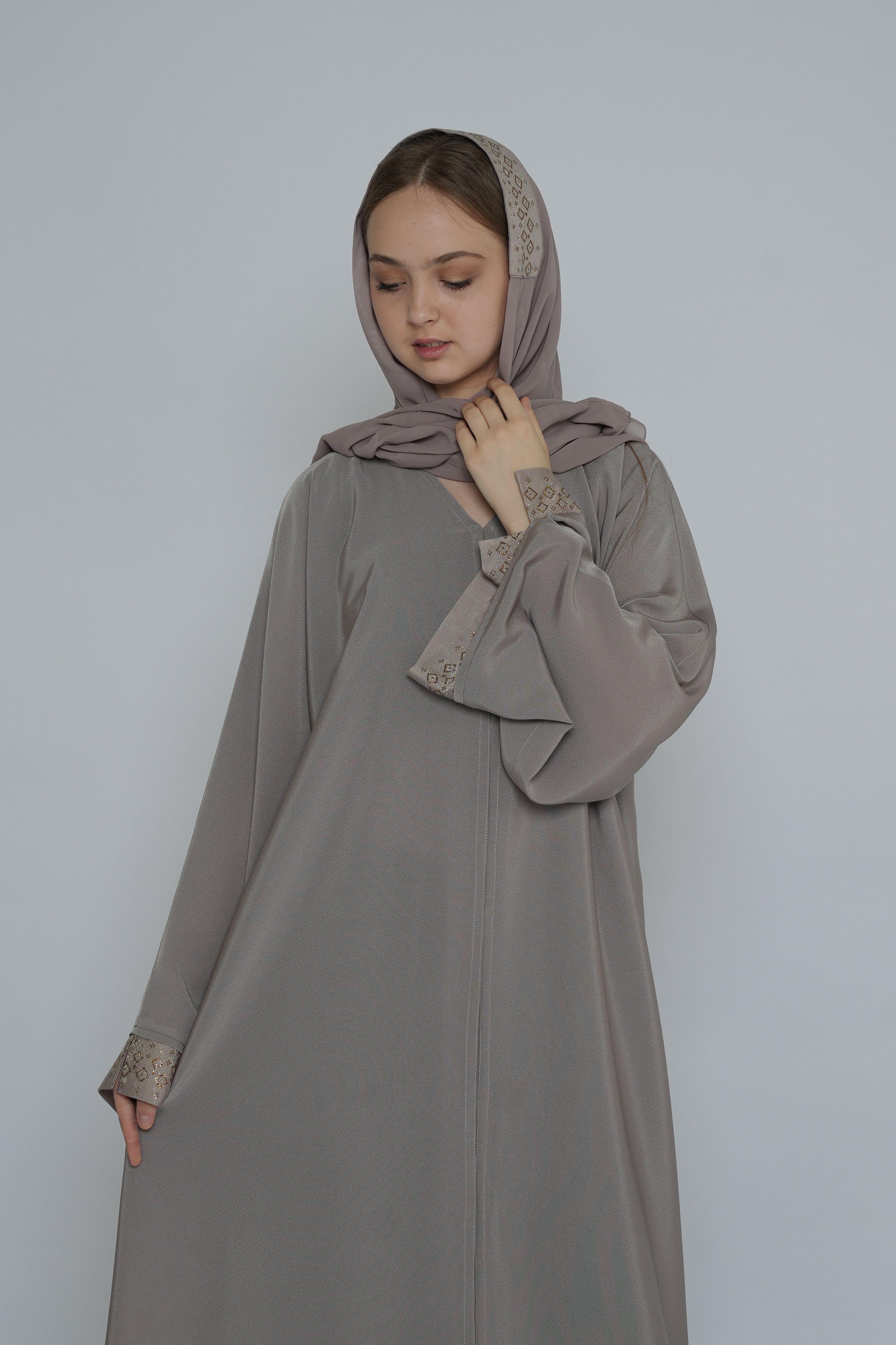BE Luxury Abaya 0141