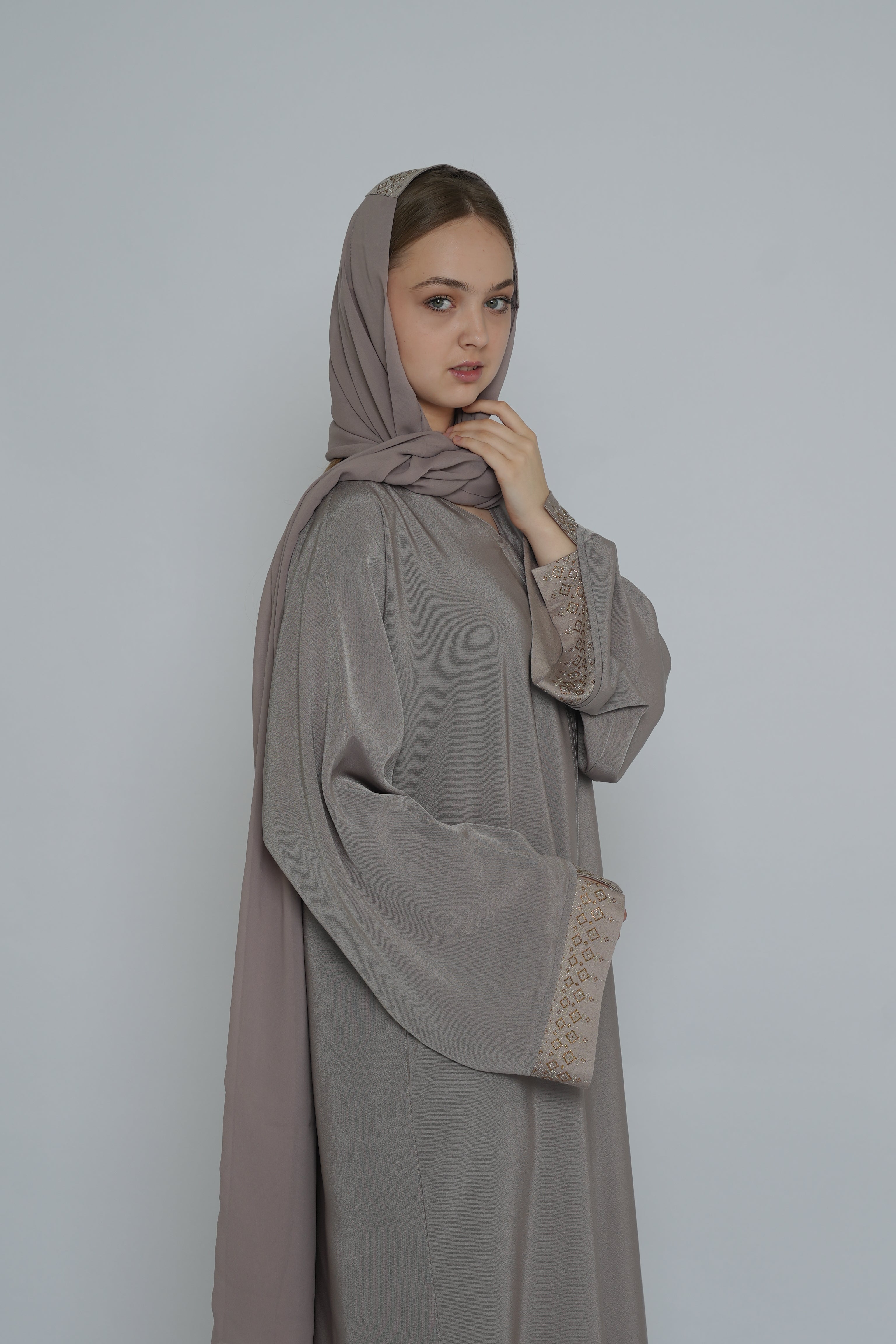 BE Luxury Abaya 0141