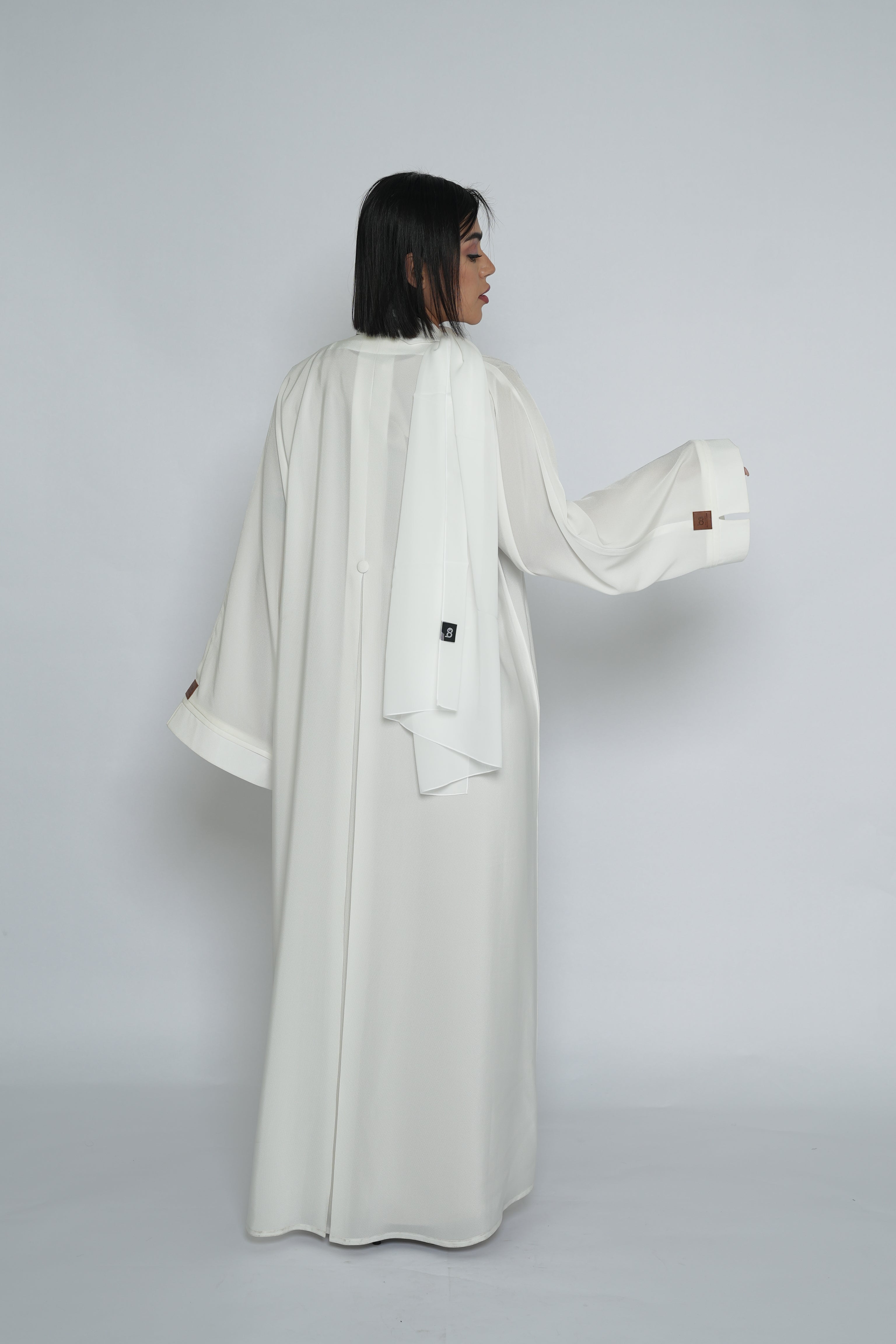 BE Luxury Abaya 0139