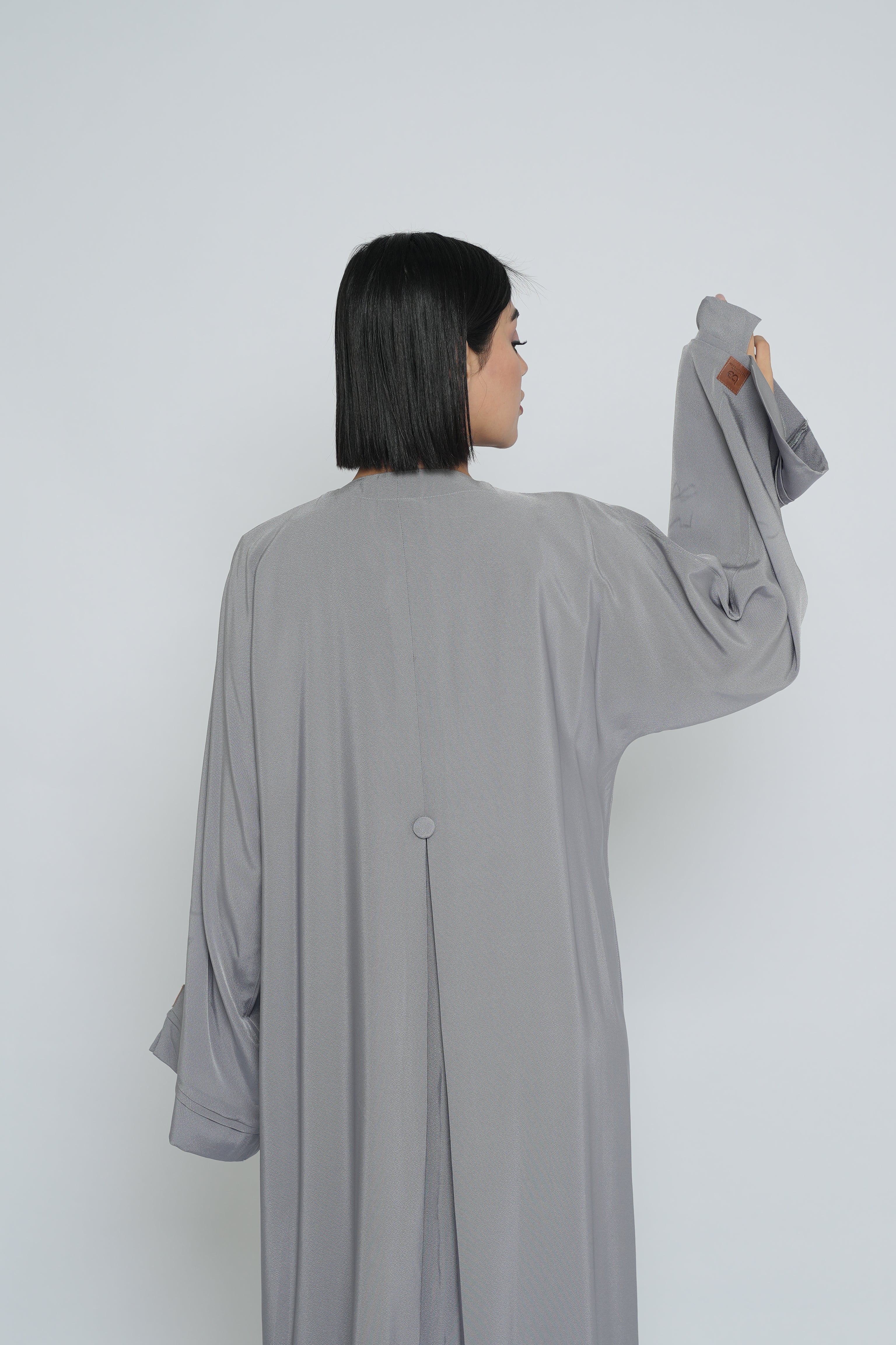 BE Luxury Abaya 0136