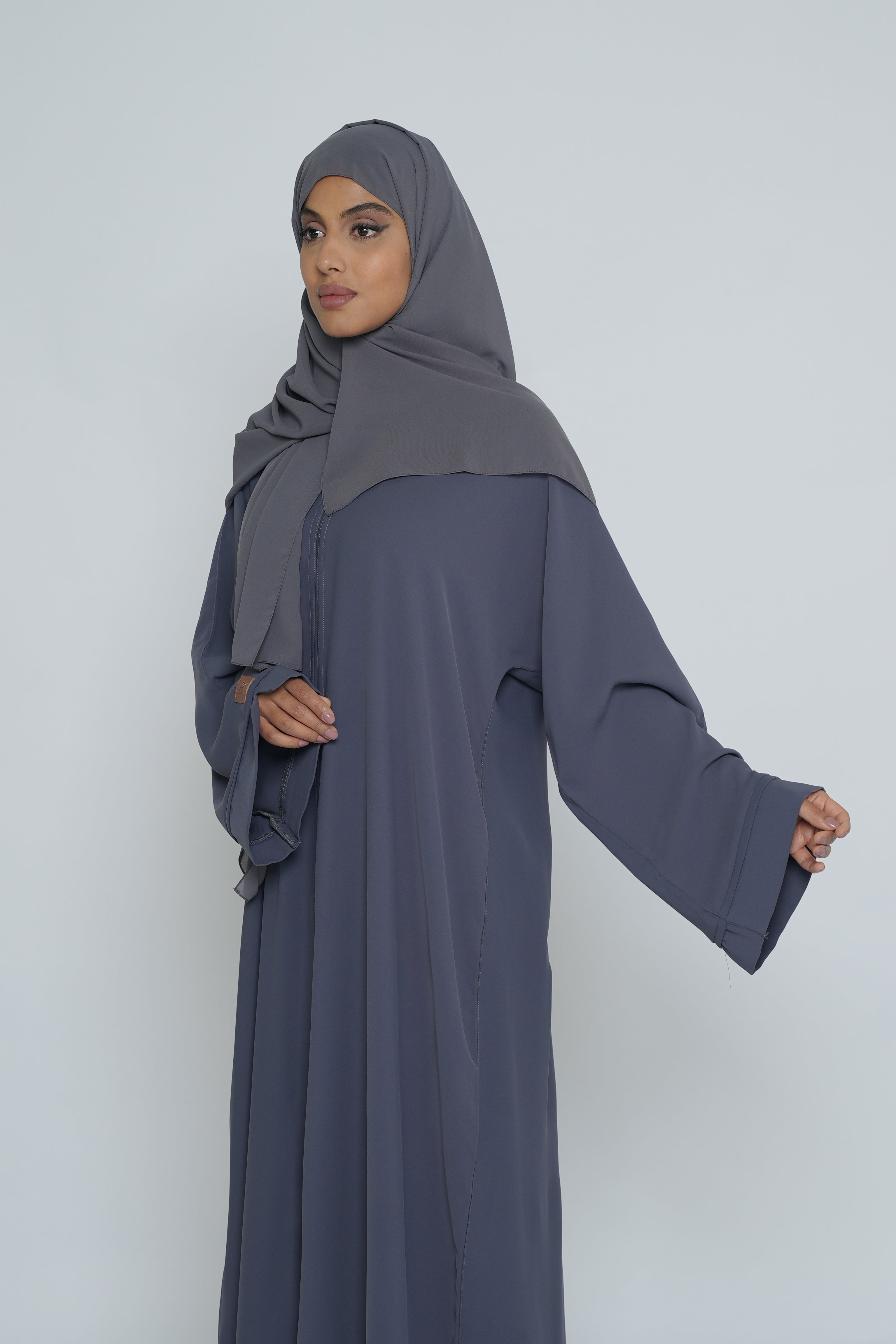 BE Luxury Abaya 0129