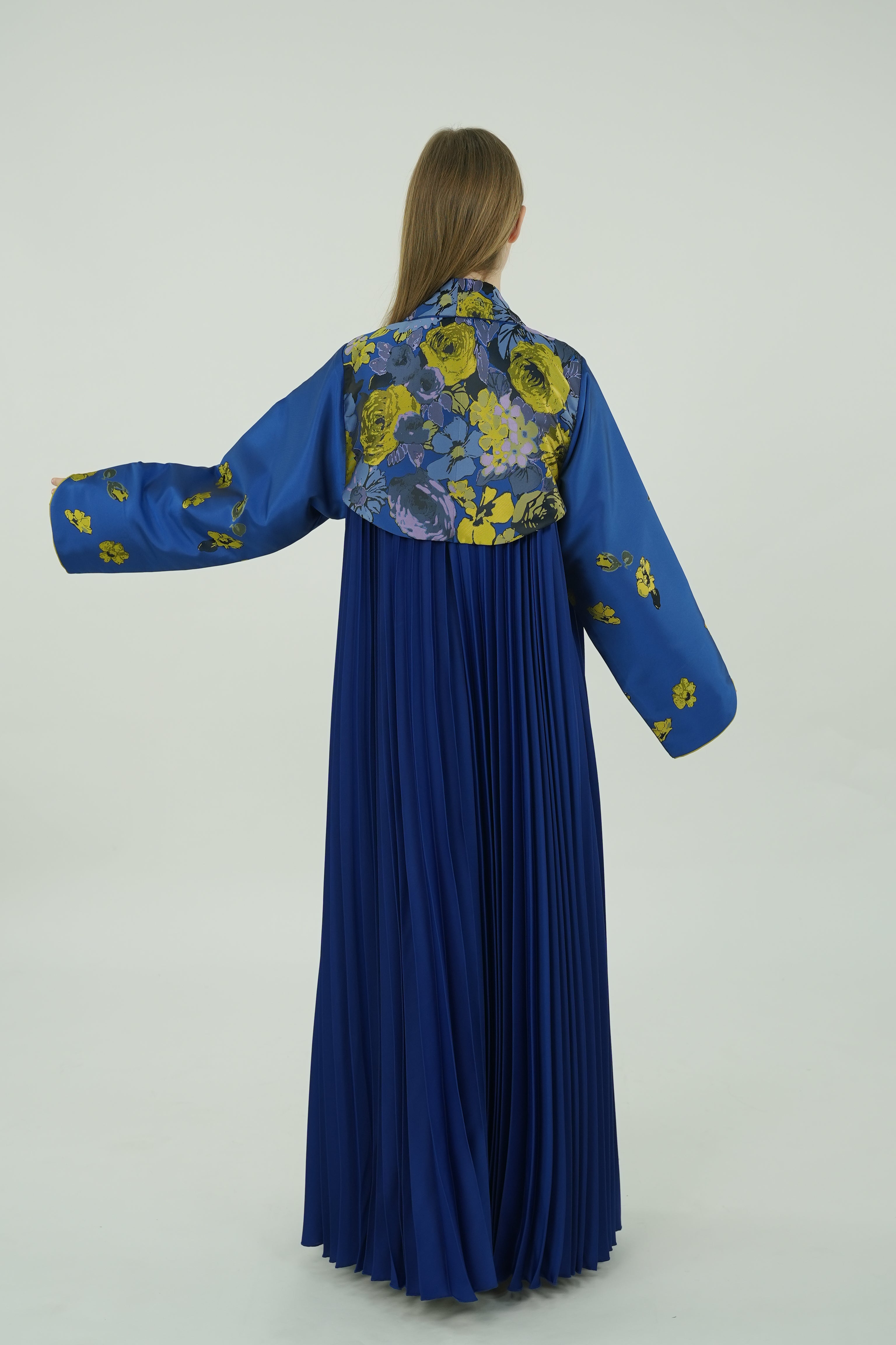 BE Luxury Abaya 0155