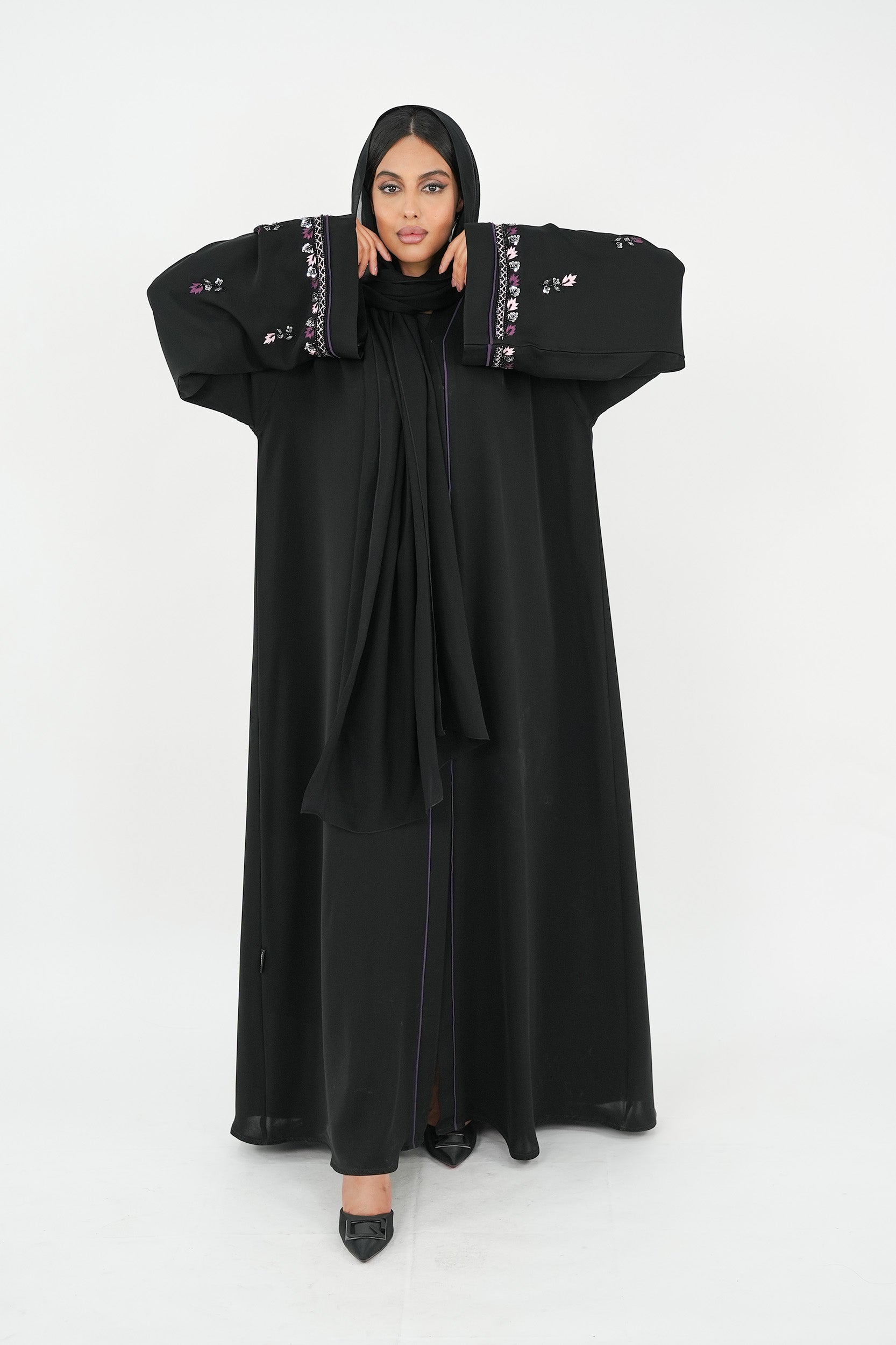 ABAYA WITH HAND WORK