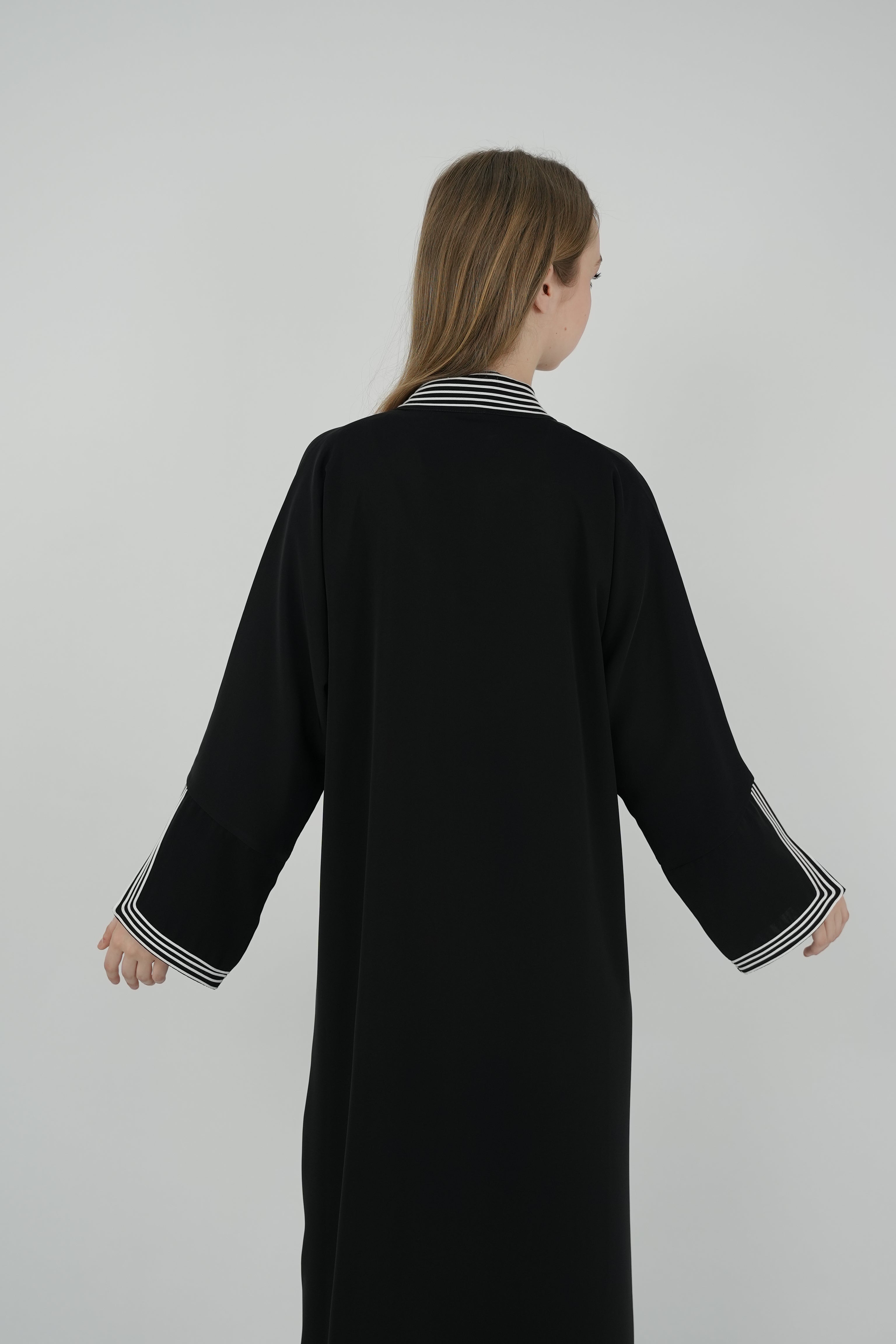 BE Luxury Abaya 0153