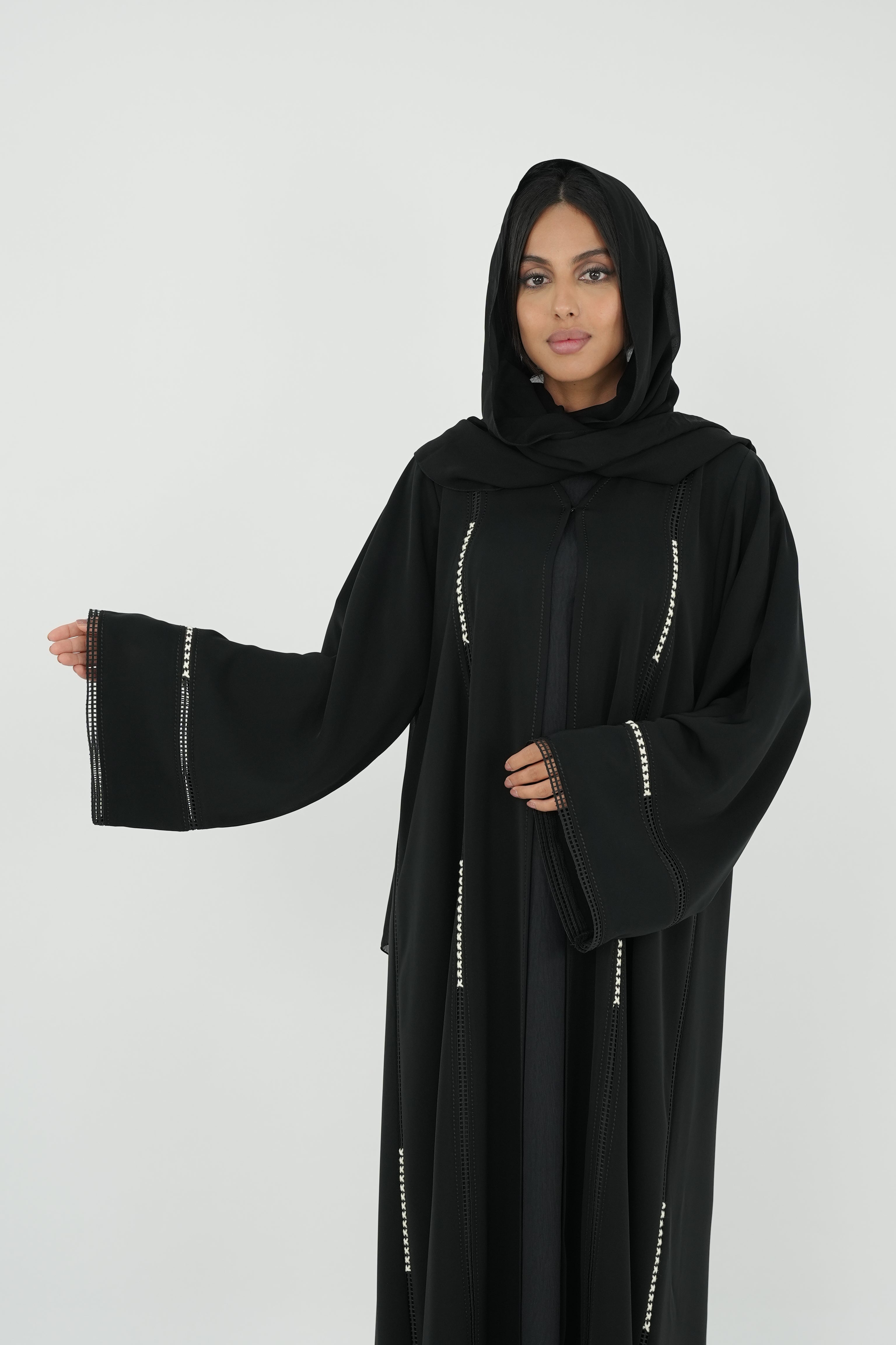 BE Luxury Abaya 0151