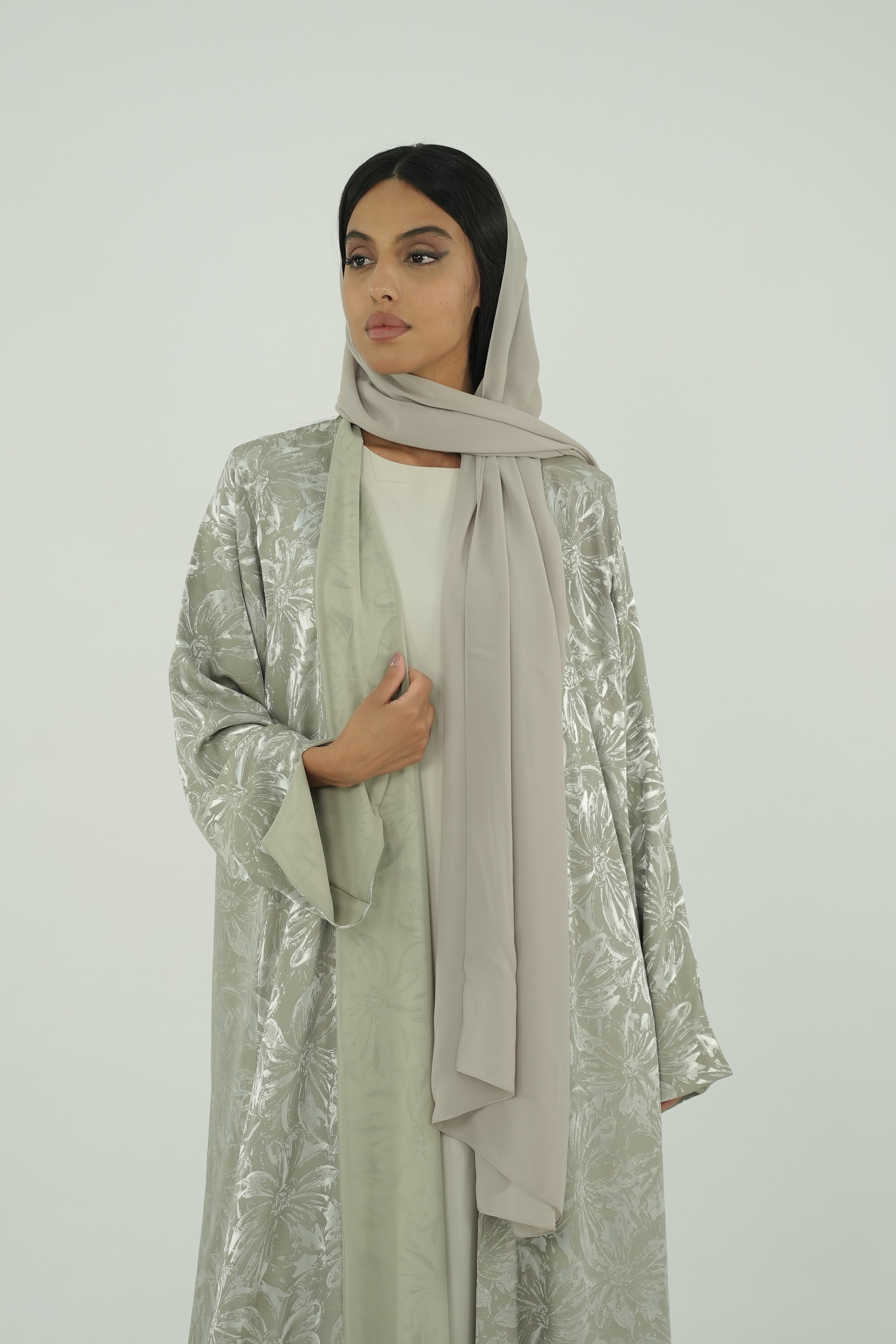 BE Luxury Abaya 108