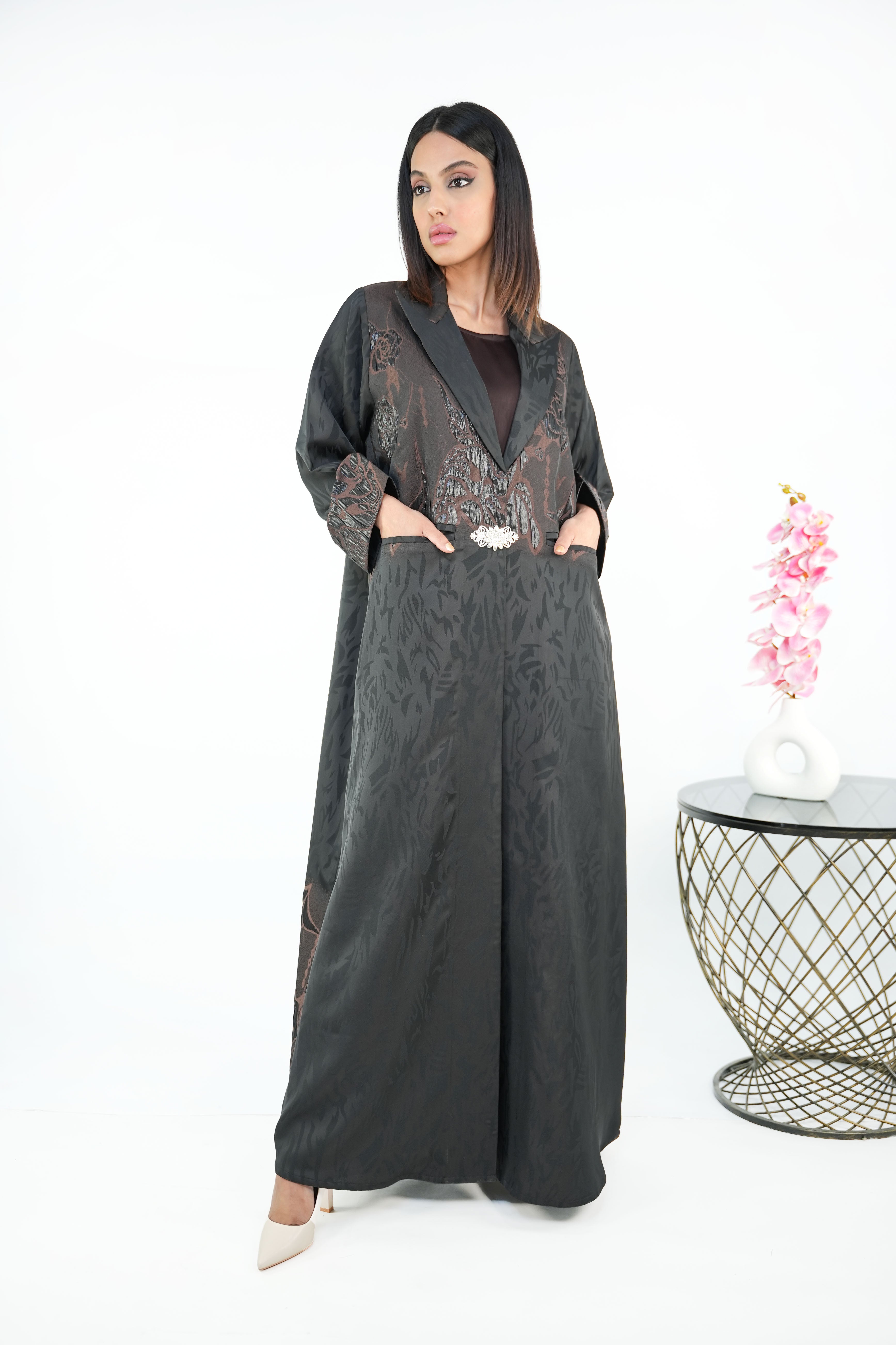 BE LUXURY ABAYA 0205