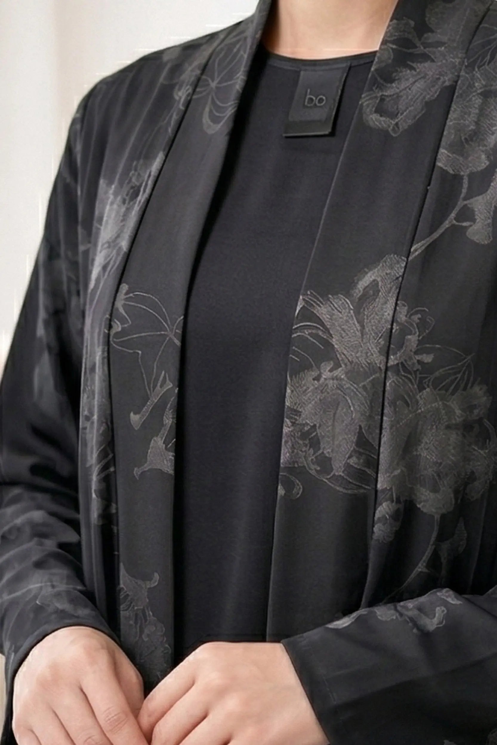 BE LUXURY ABAYA 100 BE