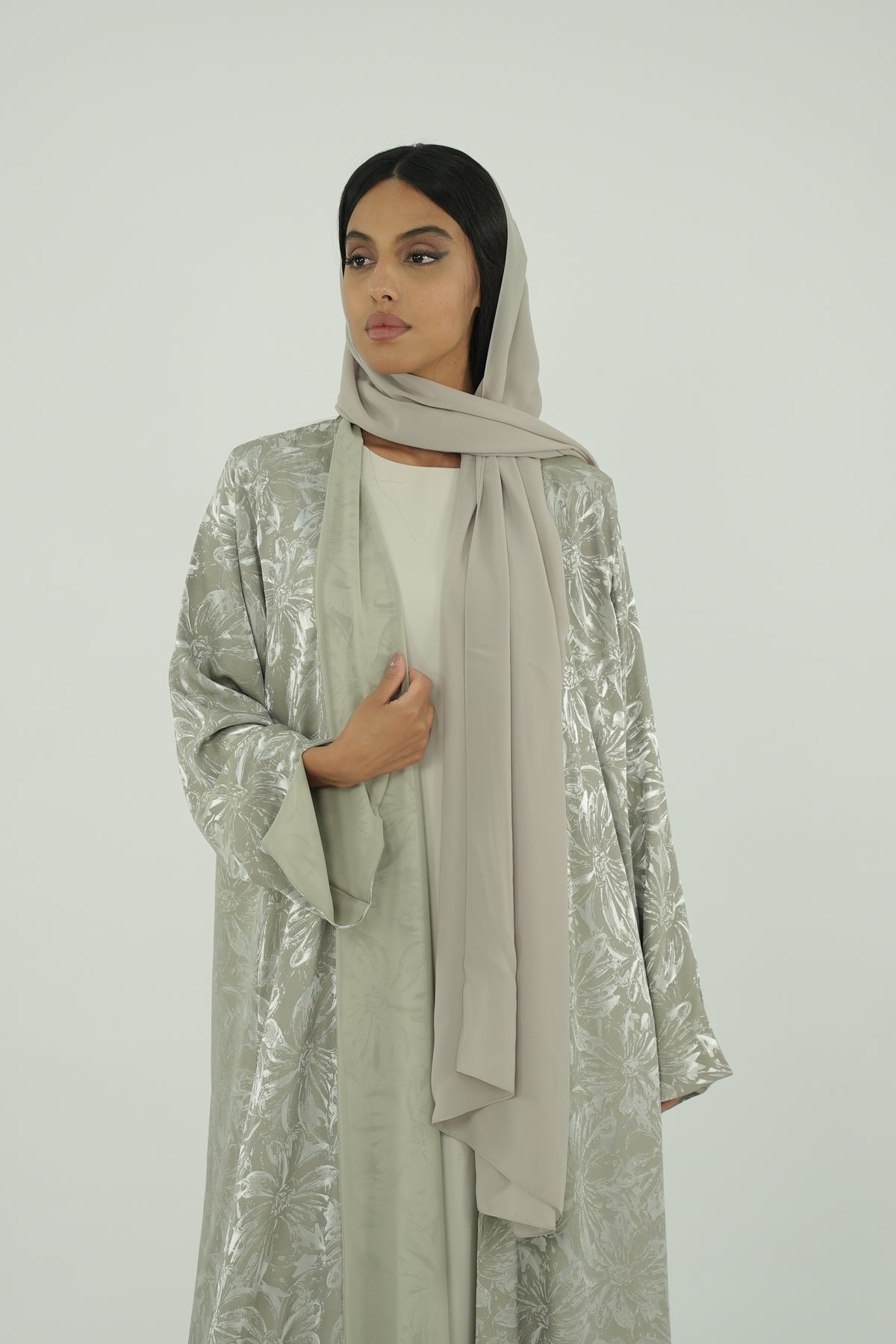 BE LUXURY ABAYA 063 BE