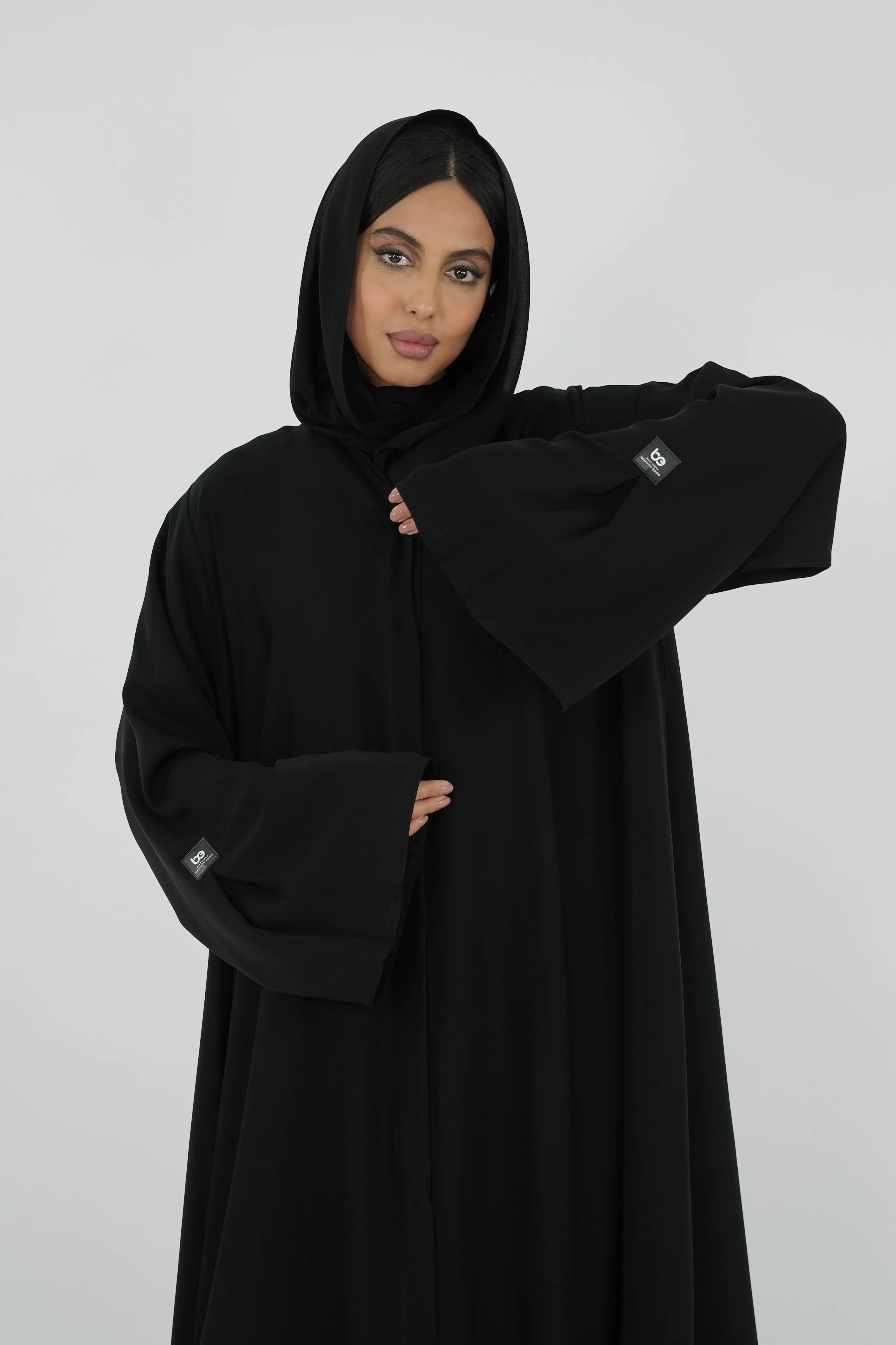 عبايات سادة