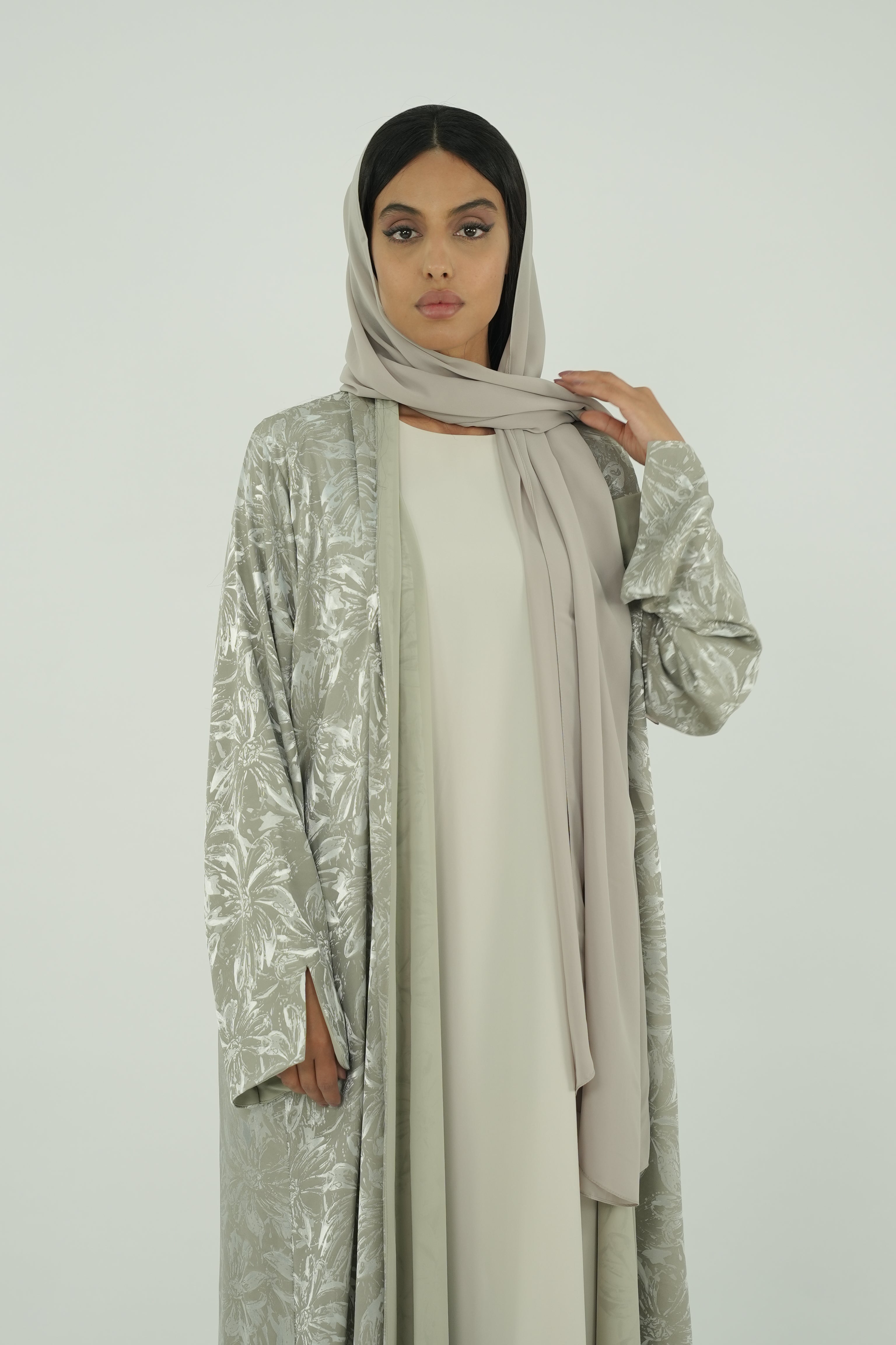 BE Luxury Abaya 108