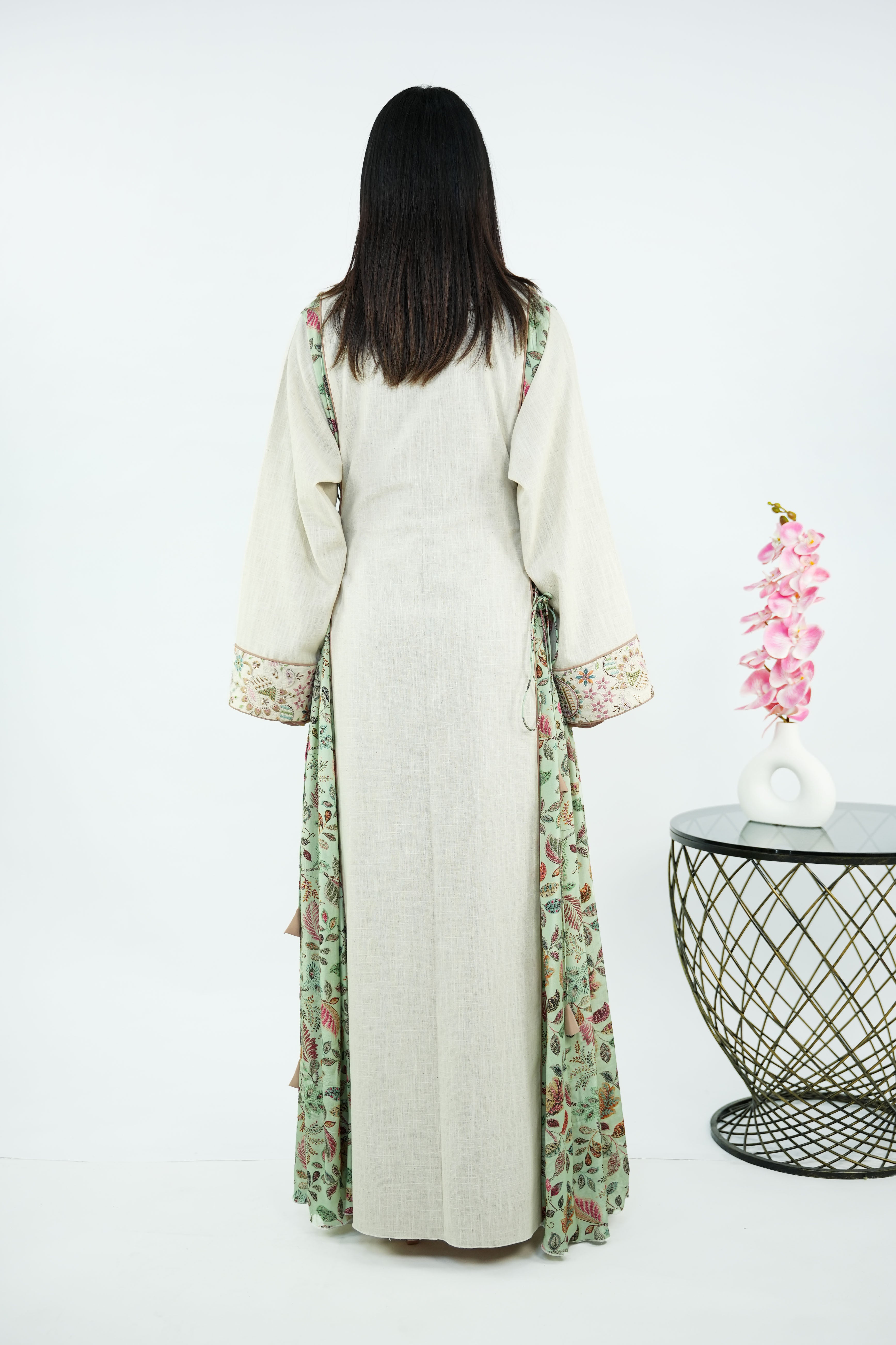 BE LUXURY ABAYA 0184