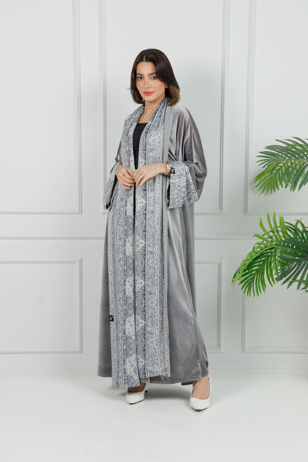 BE Luxury Abaya 021