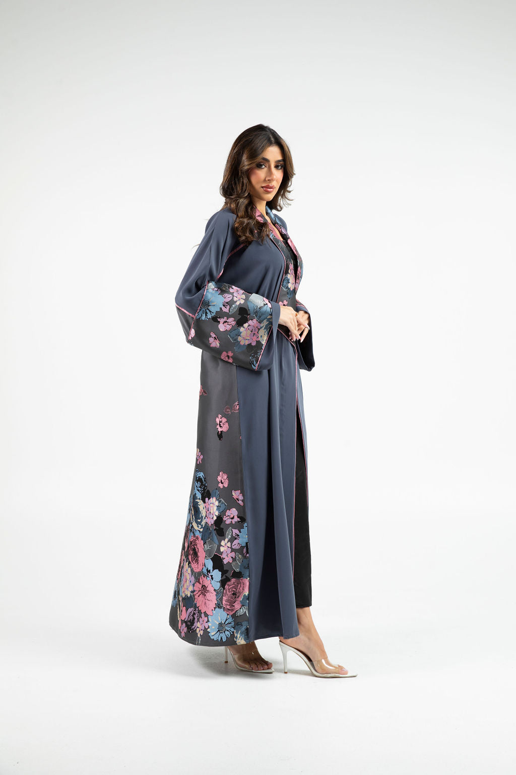 BE Luxury Abaya 010