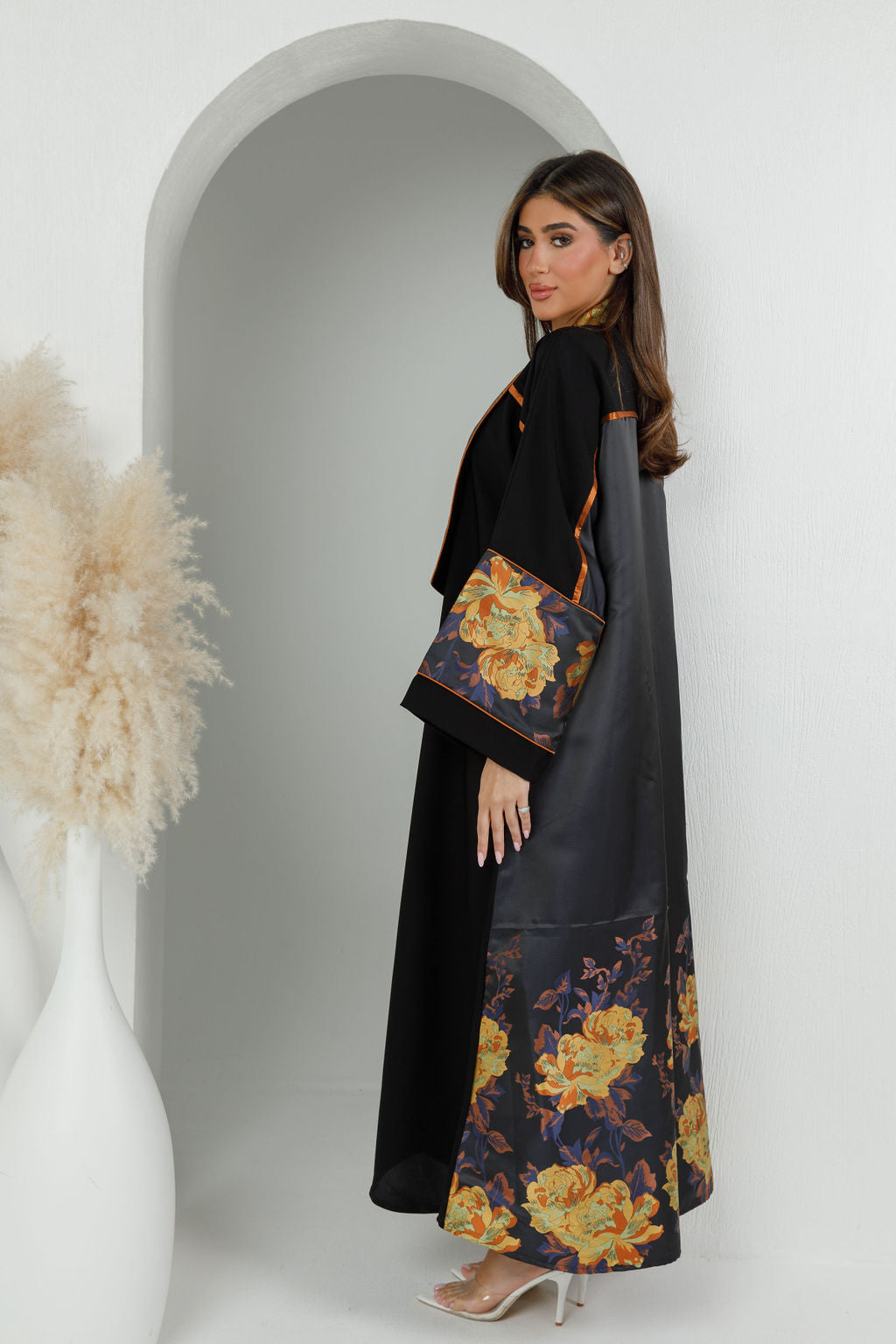 BE Luxury Abaya 011