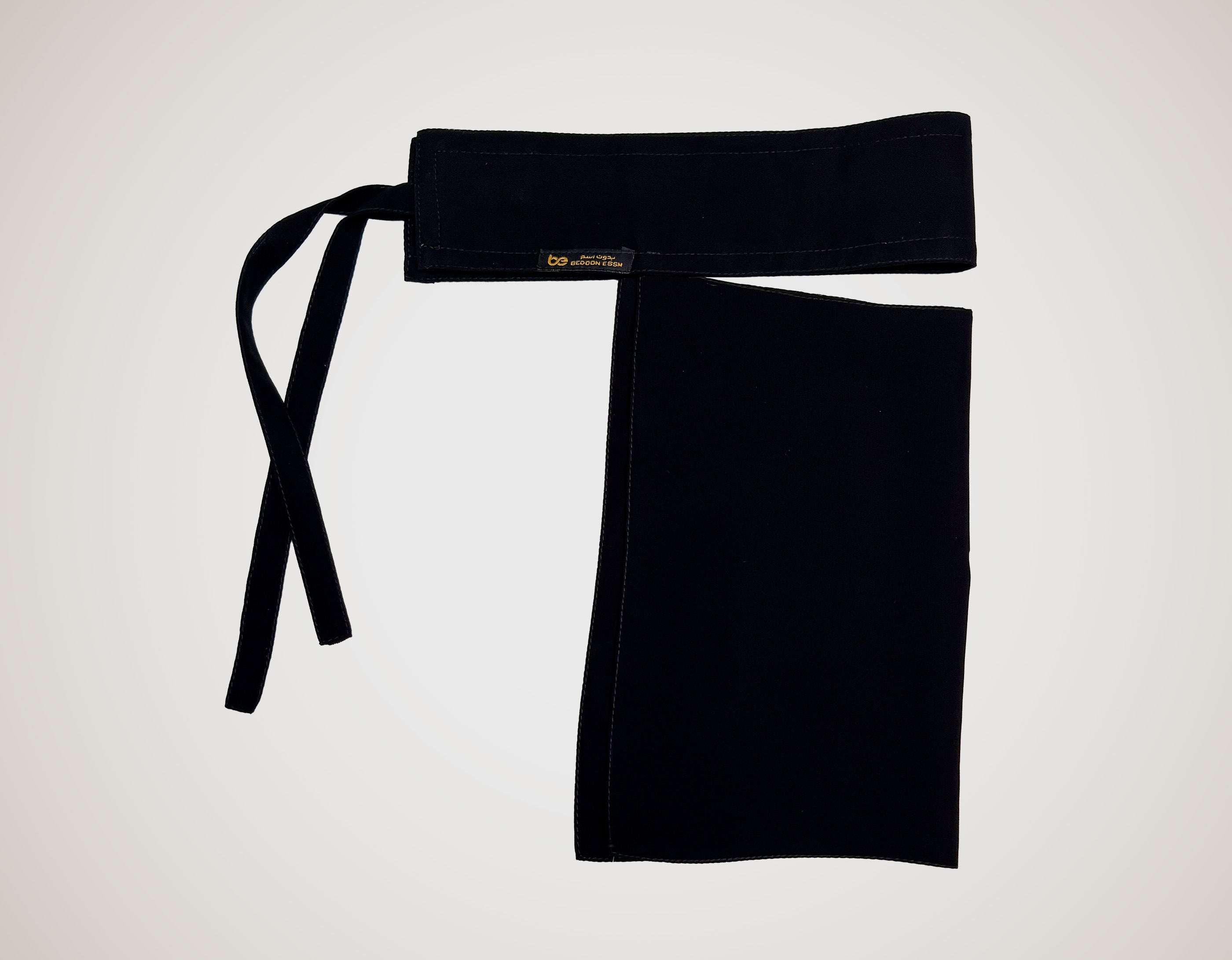 7P Nakab with a Gold Label|نقاب ذو علامة ذهبية