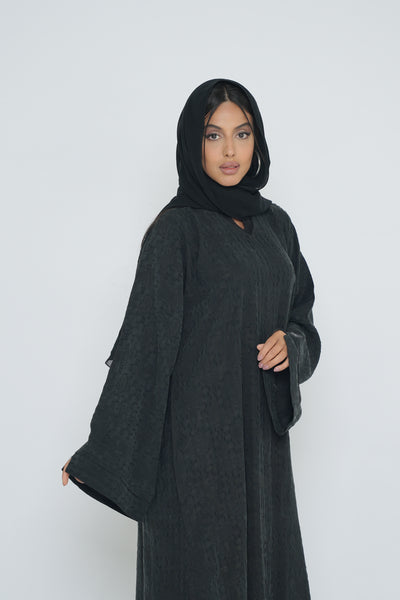 BE Luxury Abaya 0100