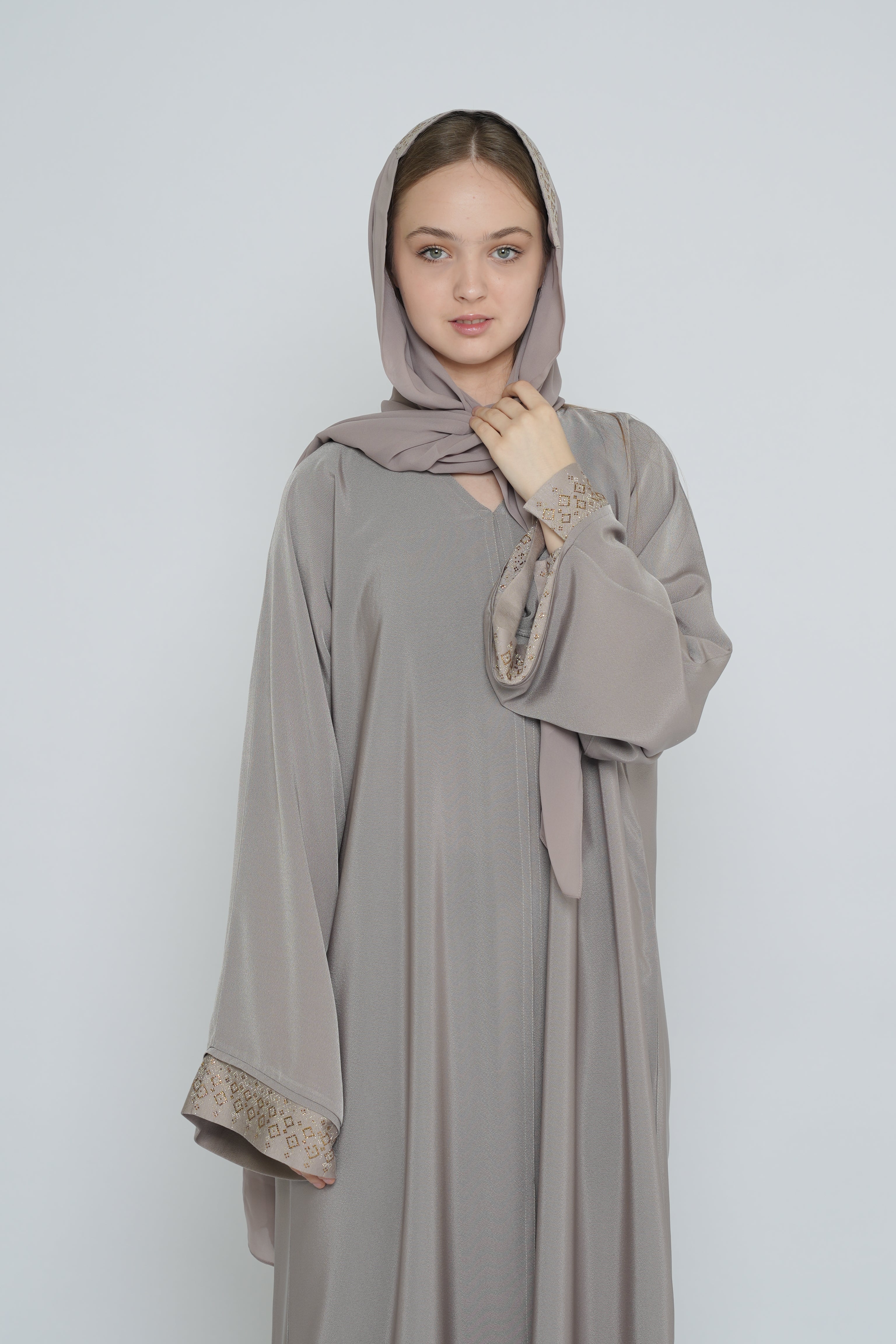 BE Luxury Abaya 0141