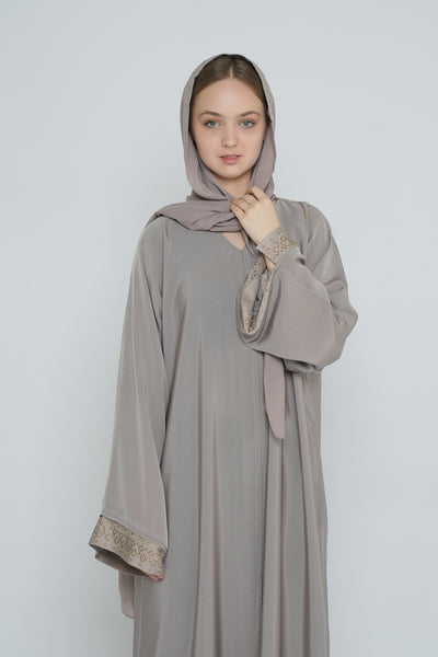 BE Luxury Abaya 0141