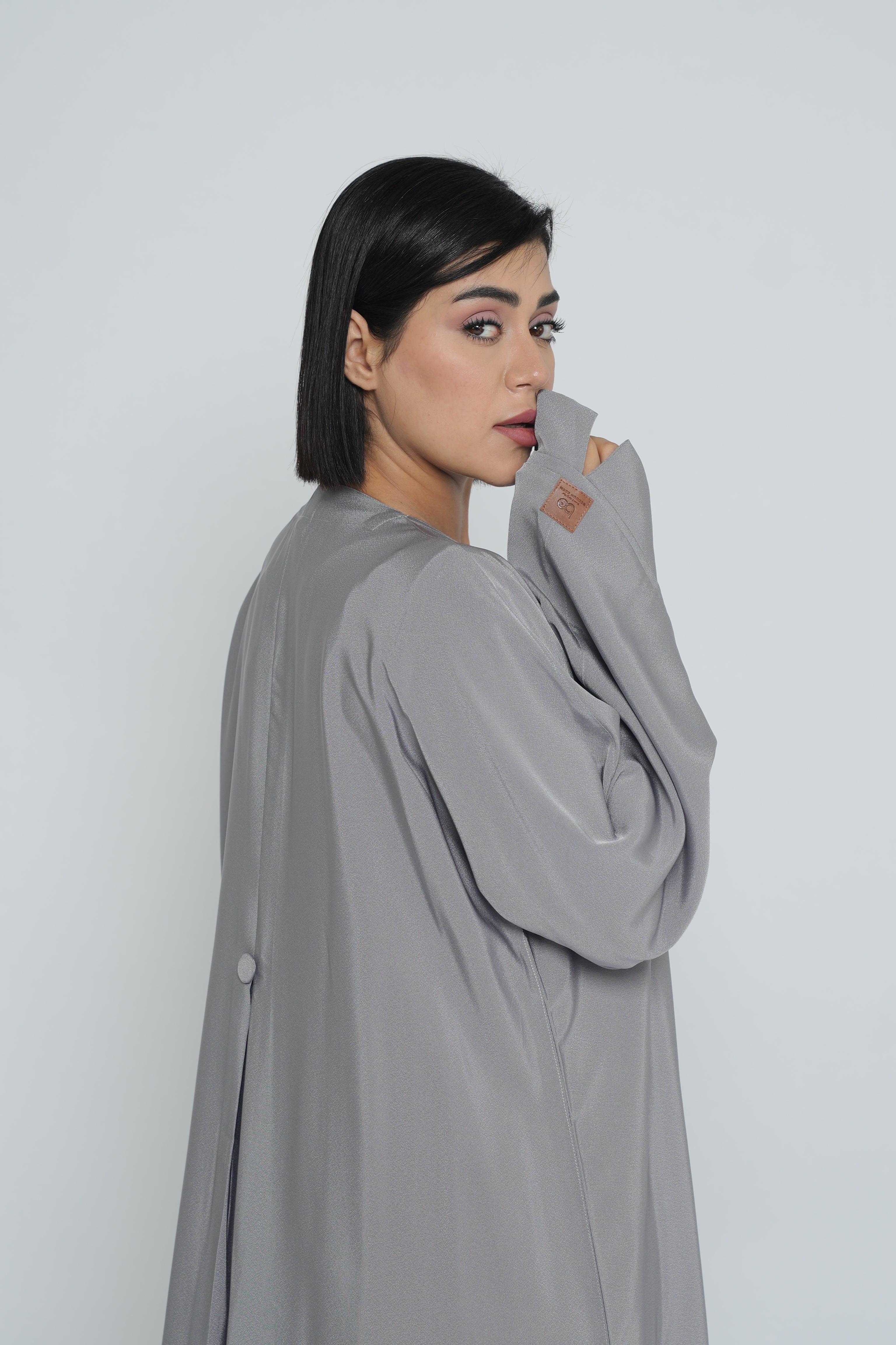 BE Luxury Abaya 0136