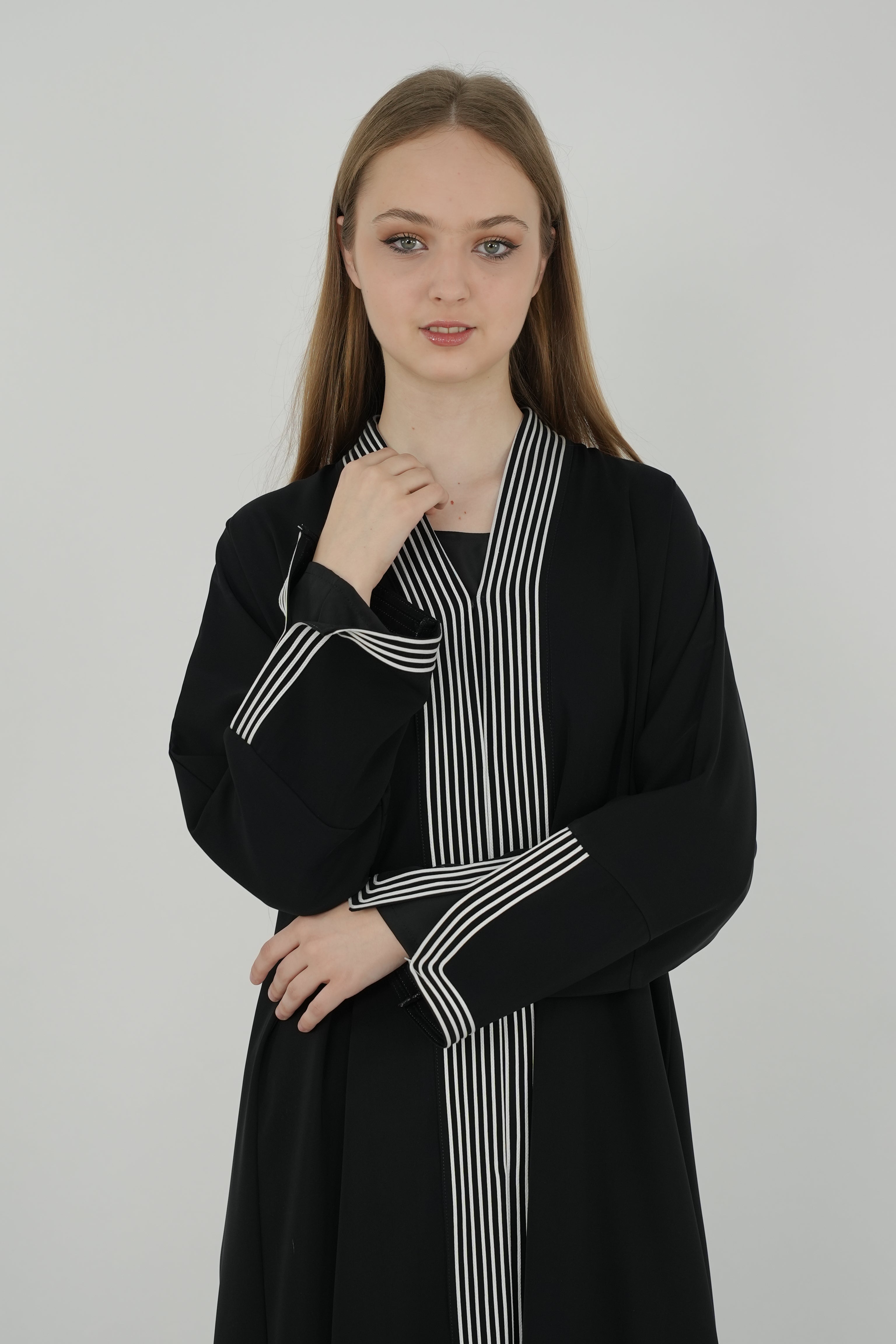 BE Luxury Abaya 0160