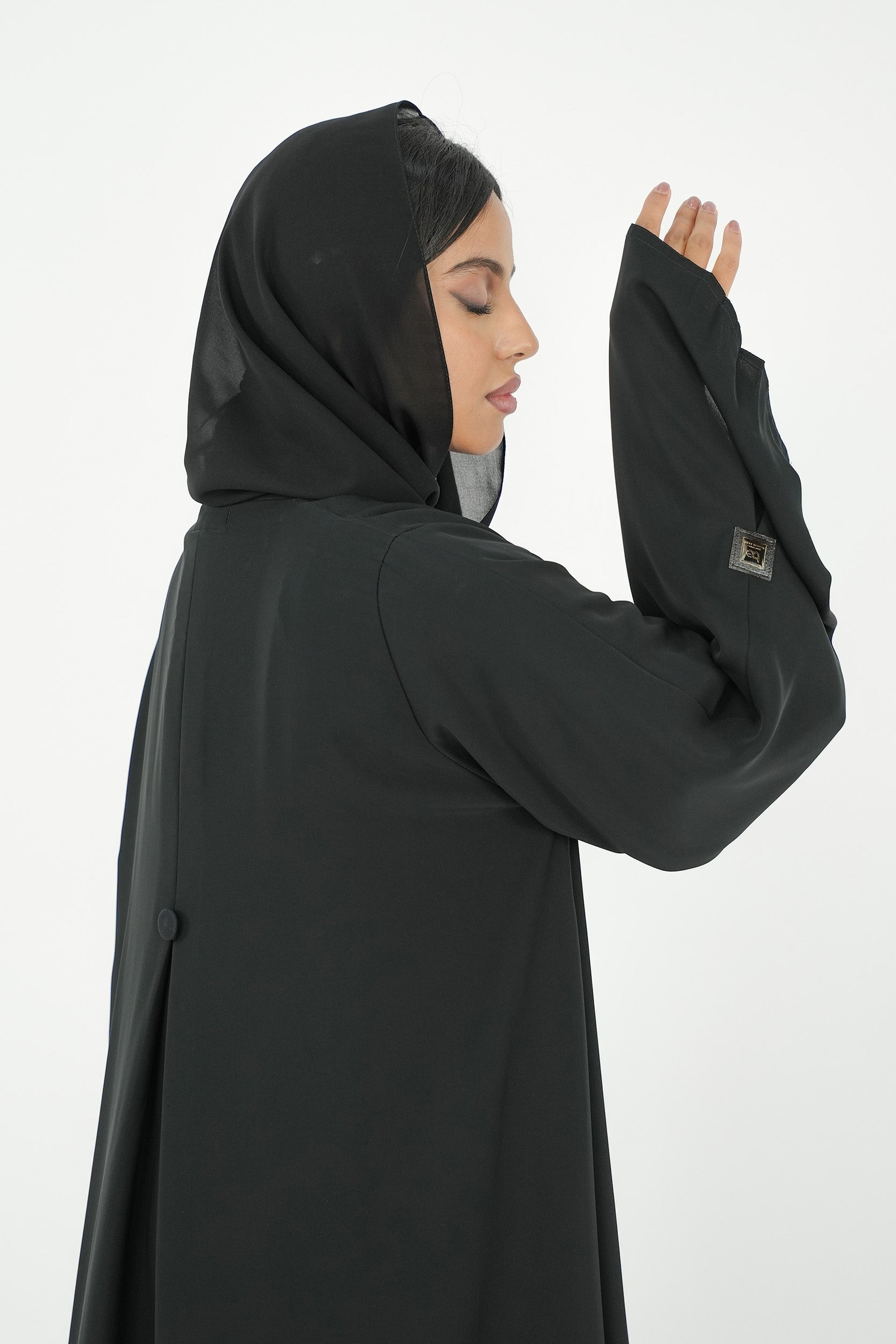 BE Abaya signature  Gold  0196