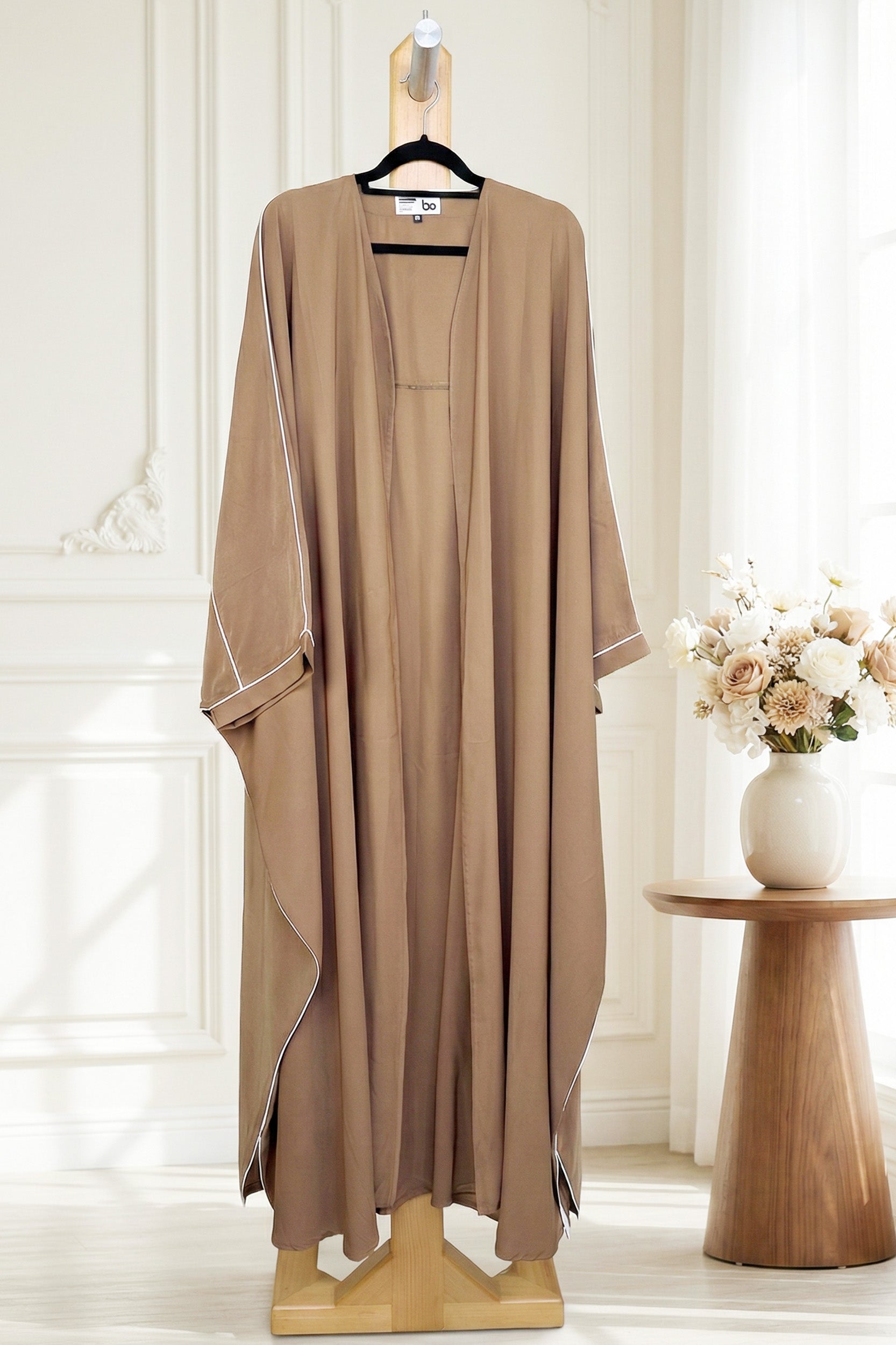 BE COLOR PLAIN ABAYA 084